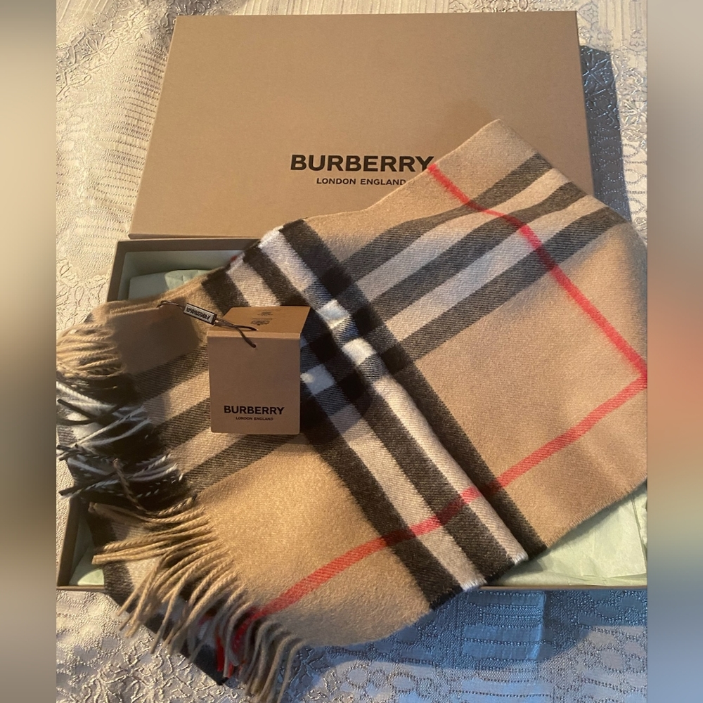 Authentic NWT BURBERRY SCARF IN BOX